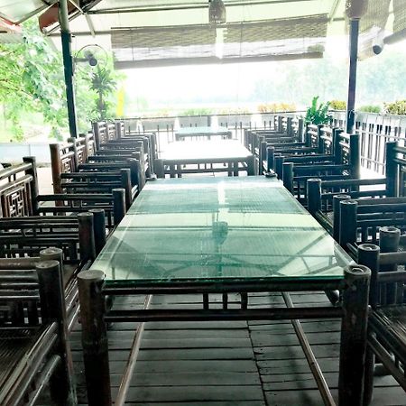 Vinh Gia Airport Lakeview Hostel هانوي المظهر الخارجي الصورة
